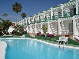 Vista Bonita Gay Apartments