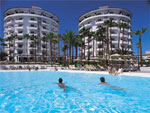 Hotel Riu Waikiki Club 01